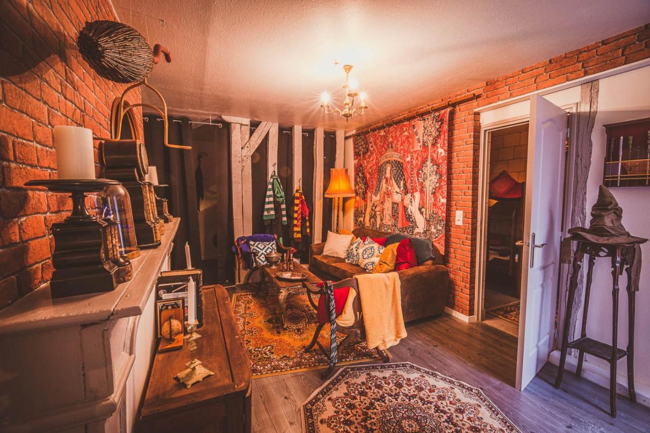 Repaire Du Sorcier Un Apartement Magique Troyes Extérieur photo